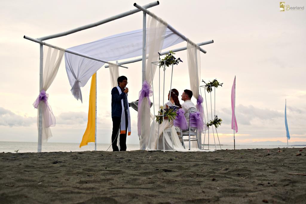 Bearland Paradise Resort Tigbauan Экстерьер фото