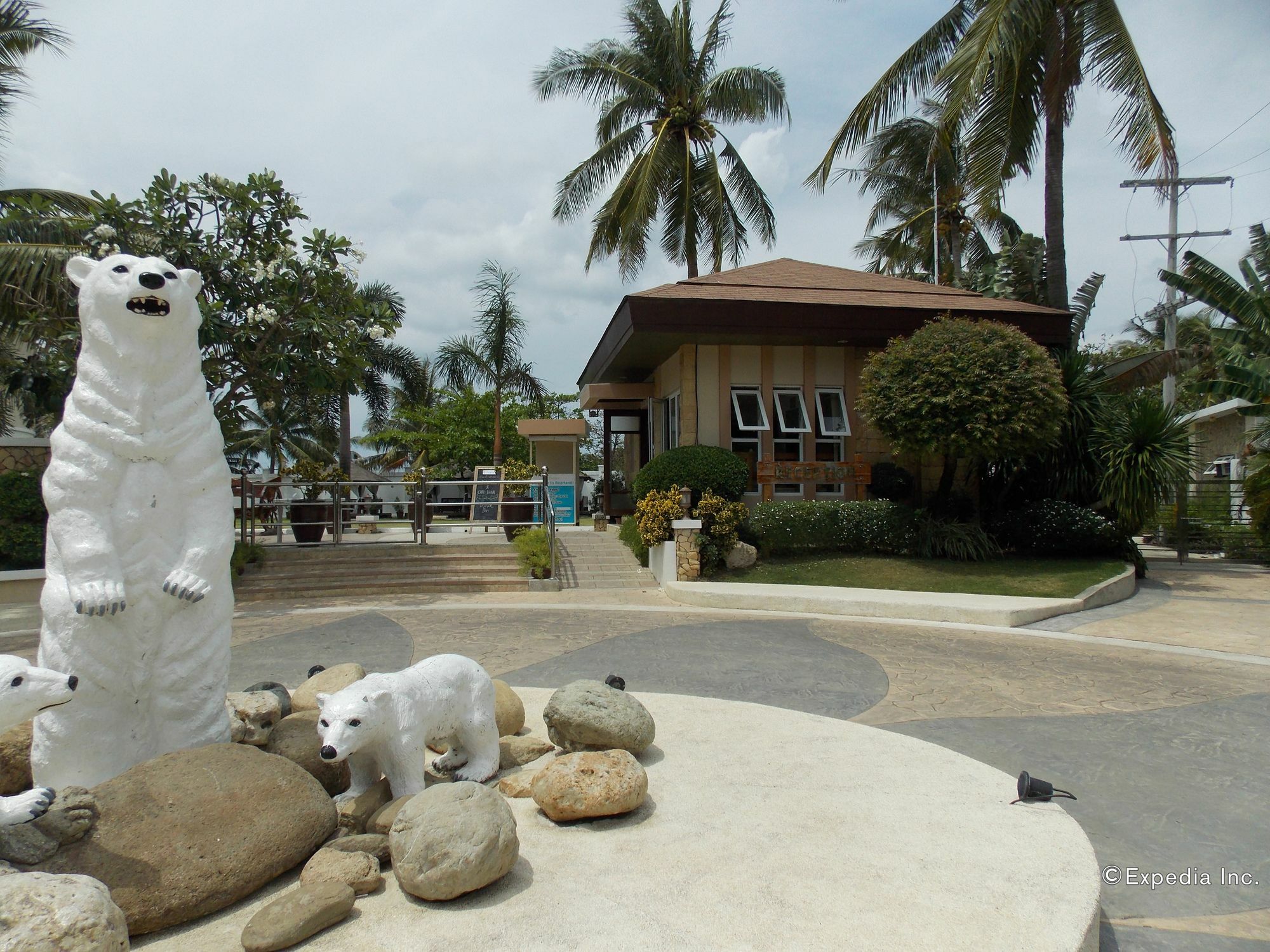 Bearland Paradise Resort Tigbauan Экстерьер фото